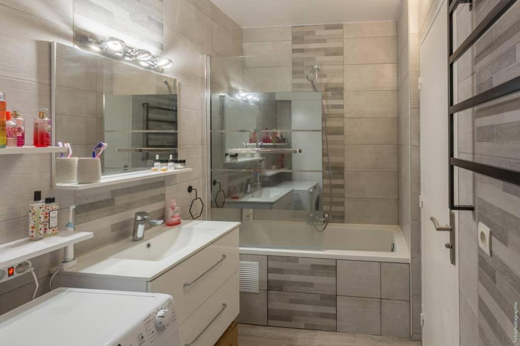 Appartement T2 Proche Centre Ville Istres Kültér fotó