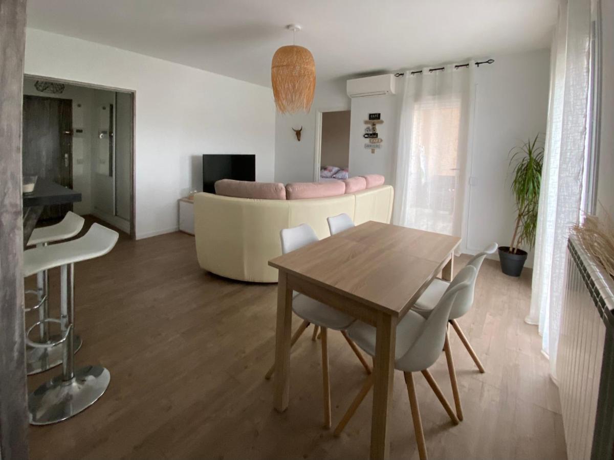 Appartement T2 Proche Centre Ville Istres Kültér fotó