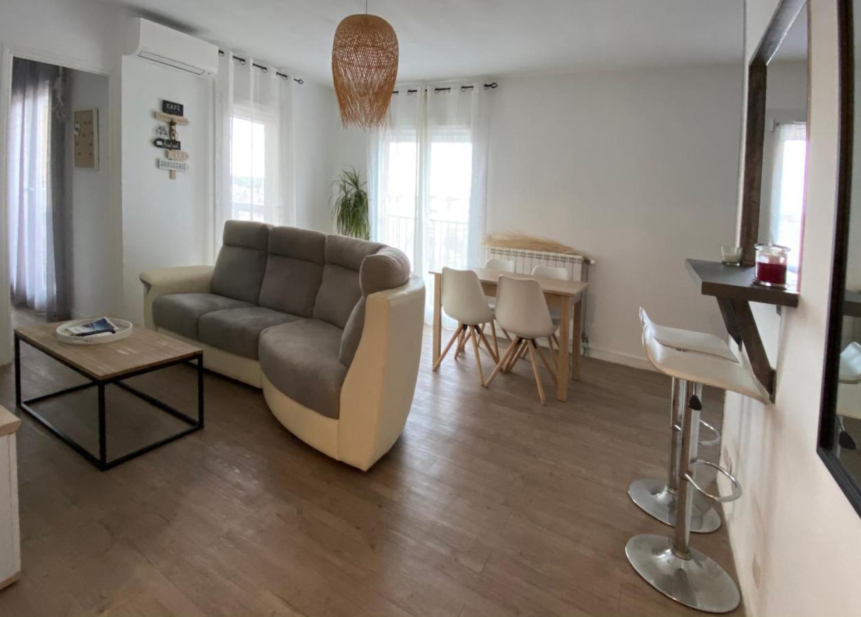 Appartement T2 Proche Centre Ville Istres Kültér fotó